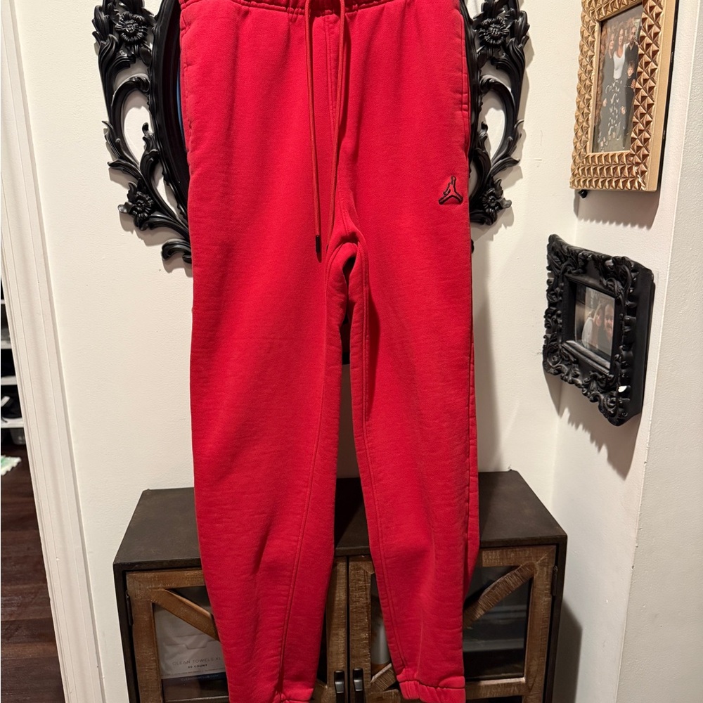 Jordan Joggers Red Men’s Small